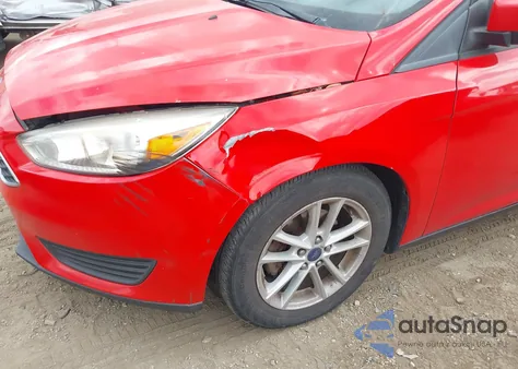 2017 Ford Focus Se z USA, uszkodzony, nr VIN 1FADP3F22HL347417